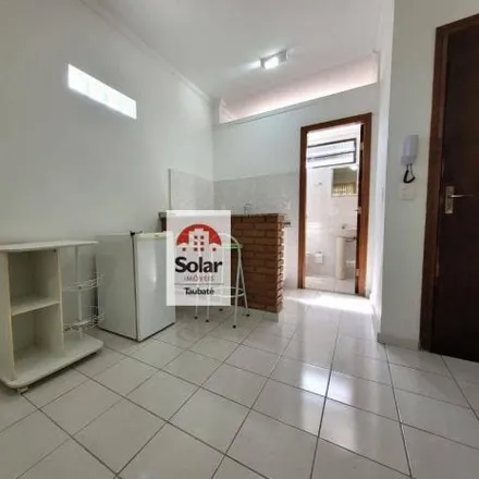Rent this 1 bed apartment on Rua Silva Jardim in Centro, Taubaté - SP