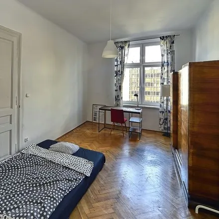 Rent this 3 bed room on Aleja Zygmunta Krasińskiego 28 in 30-101 Krakow, Poland