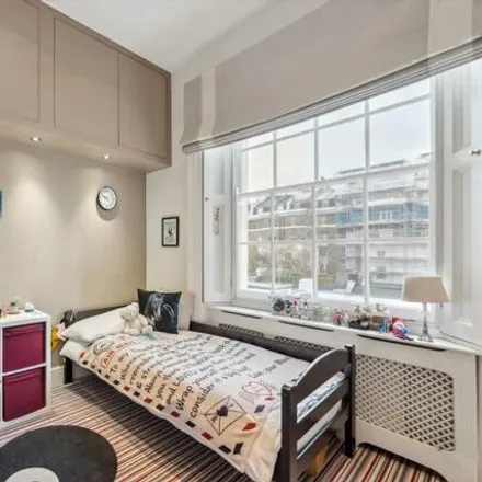 Image 7 - Clarendon House, Strathearn Place, London, W2 2NG, United Kingdom - Apartment for sale