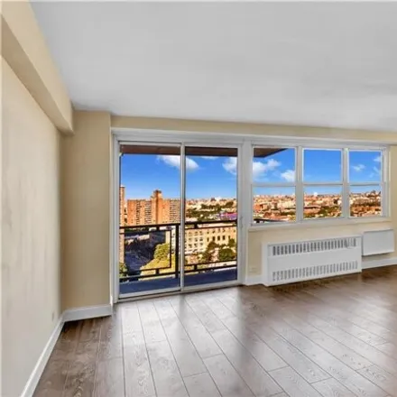 Image 7 - The Brittany, 875 Morrison Avenue, New York, NY 10473, USA - Apartment for sale