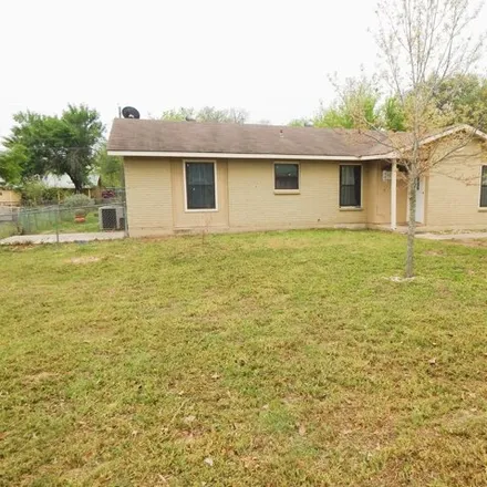 Buy this 4 bed house on 381 Dubose Drive in Devine, TX 78016