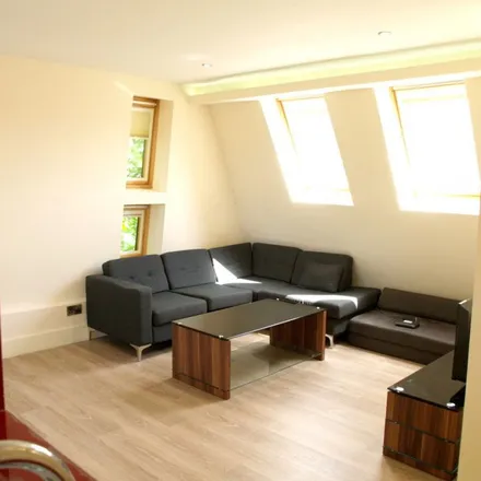 Rent this 3 bed apartment on Park Crescent in Victoria Park, Manchester