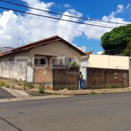 Buy this 2 bed house on Rua Doutor Walter de Camargo Schutzer in Chácara São Caetano, São Carlos - SP