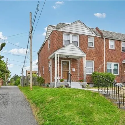 Buy this 3 bed townhouse on 843 North Beaver Street in Allentown, PA 18104