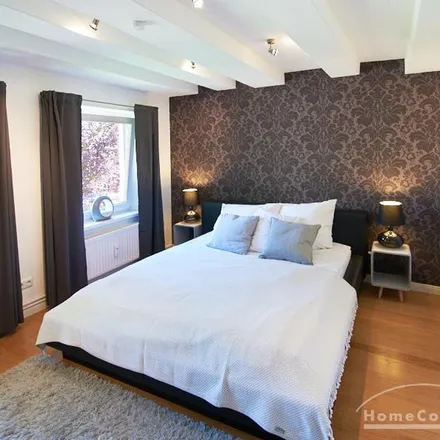 Rent this 3 bed apartment on hvv switch Punkt Thadenstraße in Thadenstraße, 22767 Hamburg