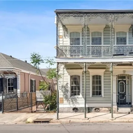 Buy this 7 bed house on 3037 Royal Street in Faubourg Marigny, New Orleans