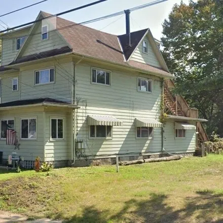 Buy this studio house on 1048 Brackenridge Avenue in Brackenridge, Allegheny County