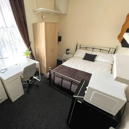 Rent this 1 bed room on The Redeemed Christian Church of God in Raleigh Street, Nottingham