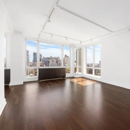 Rent this 2 bed condo on Bridge Tower Place in East 61st Street, New York
