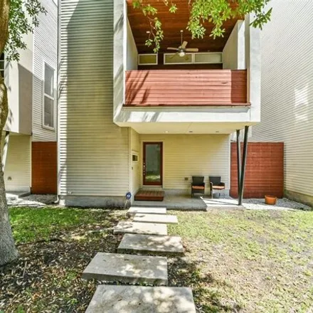 Buy this 3 bed house on 1115 West 17th Street in Houston, TX 77008