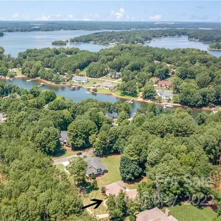 Image 2 - 134 Shipyard Pointe Road, Mooresville, NC 28117, USA - House for sale