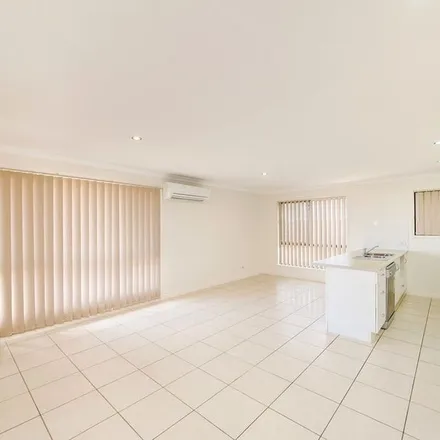 Image 2 - Marc Crescent, Gracemere QLD, Australia - Apartment for rent