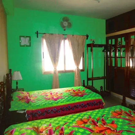 Image 3 - Cayo Hueso, HAVANA, CU - Apartment for rent