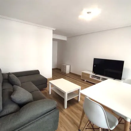 Rent this 7 bed apartment on Río Moro in 3, Calle del Río Moro