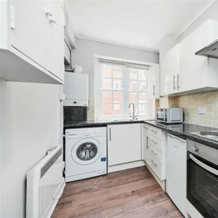 Image 3 - The Courthouse, 70 Horseferry Road, Westminster, London, SW1P 2DU, United Kingdom - Apartment for sale