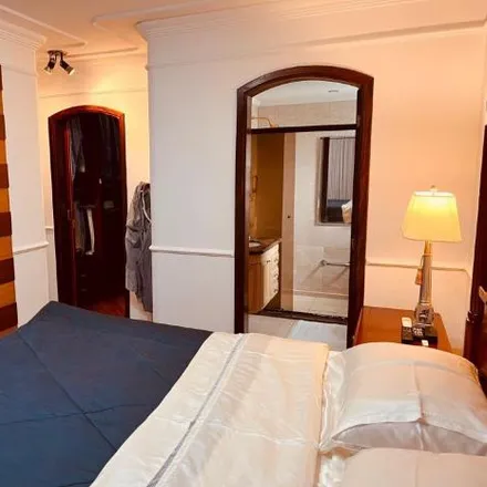 Rent this 3 bed apartment on Rua Princesa Isabel in Campo Belo, São Paulo - SP