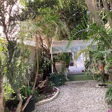 Buy this studio house on Calle Sierra Nevada 510 in Miguel Hidalgo, 11000 Mexico City