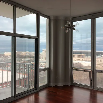 Image 9 - Lakeside Tower, 1600 South Indiana Avenue, Chicago, IL 60616, USA - Apartment for rent
