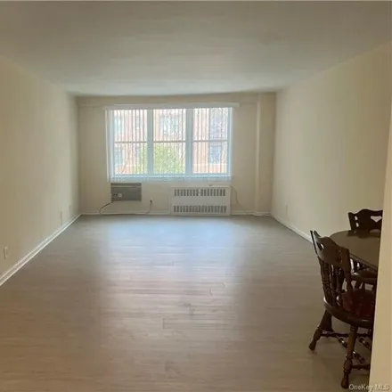 Image 2 - 25 Franklin Avenue, City of White Plains, NY 10601, USA - Apartment for rent