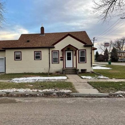 Rent this 2 bed house on 686 1st Street South in Carrington, ND 58421