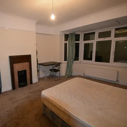 Image 7 - 62 St Anne's Road, Leeds, LS6 3PA, United Kingdom - House for rent