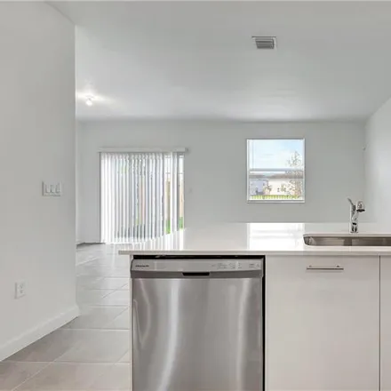 Image 2 - 2461 NW  124 street, miami, FL, US - Townhouse for rent