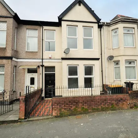 Rent this 3 bed townhouse on 225 Caerleon Road in Newport, NP19 7GQ