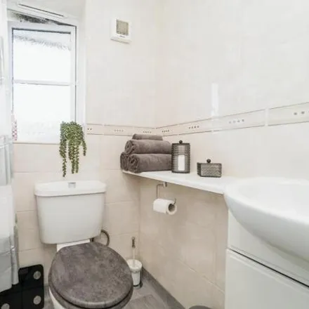Image 9 - Mary Towneley Fold, Burnley, BB10 4LU, United Kingdom - Townhouse for sale