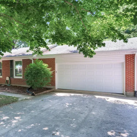Image 3 - 3505 Pin Oak Drive, Oldham County, KY 40031, USA - House for sale