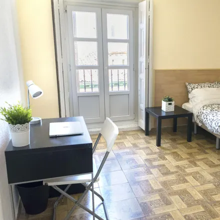 Rent this 9 bed room on Madrid in Plaza de Herradores, 10