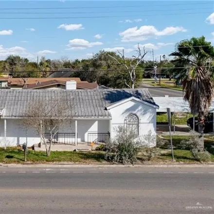 Buy this 3 bed house on 784 South 4th Avenue in Wood Colonia, Edinburg
