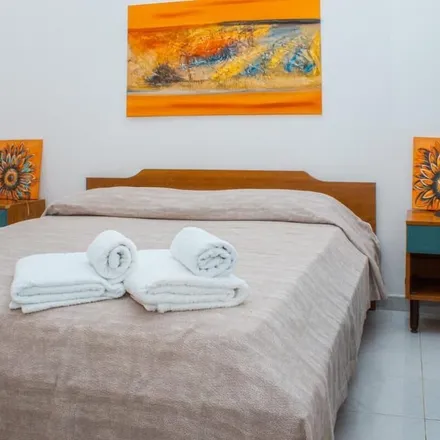 Rent this 3 bed apartment on Sicilia in Via Sicilia, 90144 Palermo PA