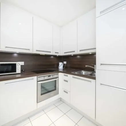 Image 5 - Rossett Way, London, SE13 7FJ, United Kingdom - Apartment for rent