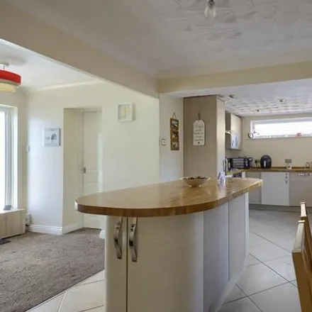 Image 2 - Martinfields, Pendle, BB10 2RE, United Kingdom - House for sale