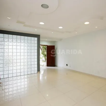 Rent this studio house on Rua Dona Eugênia in Santa Cecília, Porto Alegre - RS