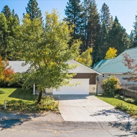 Buy this 3 bed house on 600 East Colombero Drive in McCloud, Siskiyou County