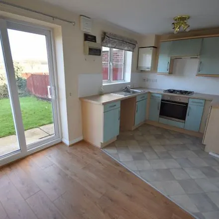 Rent this 3 bed duplex on Cusworth Grove in Rossington, DN11 0FG