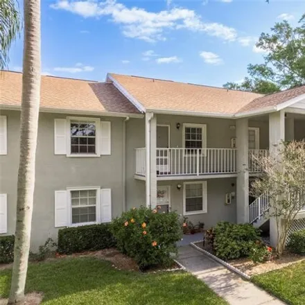 Buy this 2 bed condo on 1324 Oakhill Drive in Dunedin, FL 34698