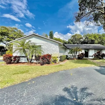 Image 2 - 9777 Southwest 1st Court, Coral Springs, FL 33071, USA - House for sale