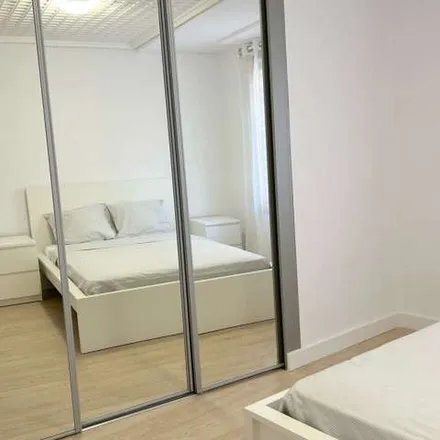 Image 3 - Carrer de Nicolau de Montsoriu, 36, 46011 Valencia, Spain - Apartment for rent