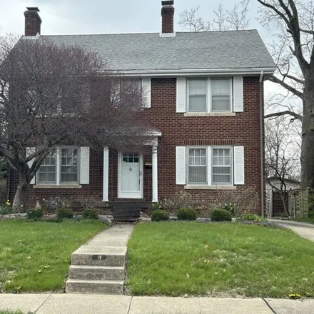 Buy this 3 bed house on 115 Prairie Street in Danville, IL 61832