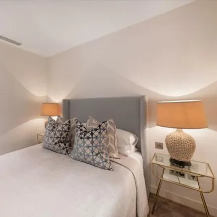 Image 5 - Westmark, Newcastle Place, London, W2 1DB, United Kingdom - Apartment for sale