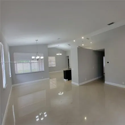 Image 5 - 928 Falling Water Road, Weston, FL 33326, USA - House for rent