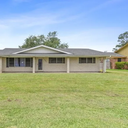 Buy this 3 bed house on 617 Curtis Drive in Franklin, LA 70538