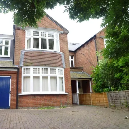 Rent this 1 bed apartment on Chesterton Road in Cambridge, CB4 3BQ