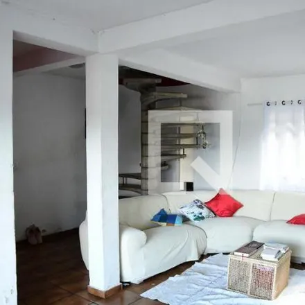 Rent this 3 bed house on Rua Damasco in Jardim Rebelato, Cotia - SP