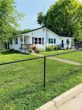 Buy this 3 bed house on 412 8th Street in Vienna, Maries County