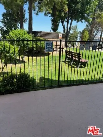 Image 2 - 24400 Woolsey Canyon Road, West Chatsworth, Los Angeles County, CA 91304, USA - Apartment for sale