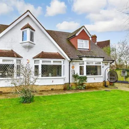 Buy this 4 bed house on The Oast in Weavering Street, Penenden Heath