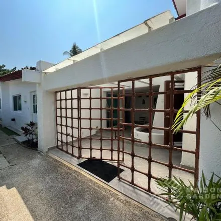 Buy this 3 bed house on Vista del Golfo in 39300 Acapulco, GRO
